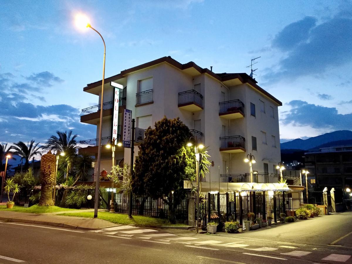 Residence Colibri Family & Bike โลอาโน ภายนอก รูปภาพ
